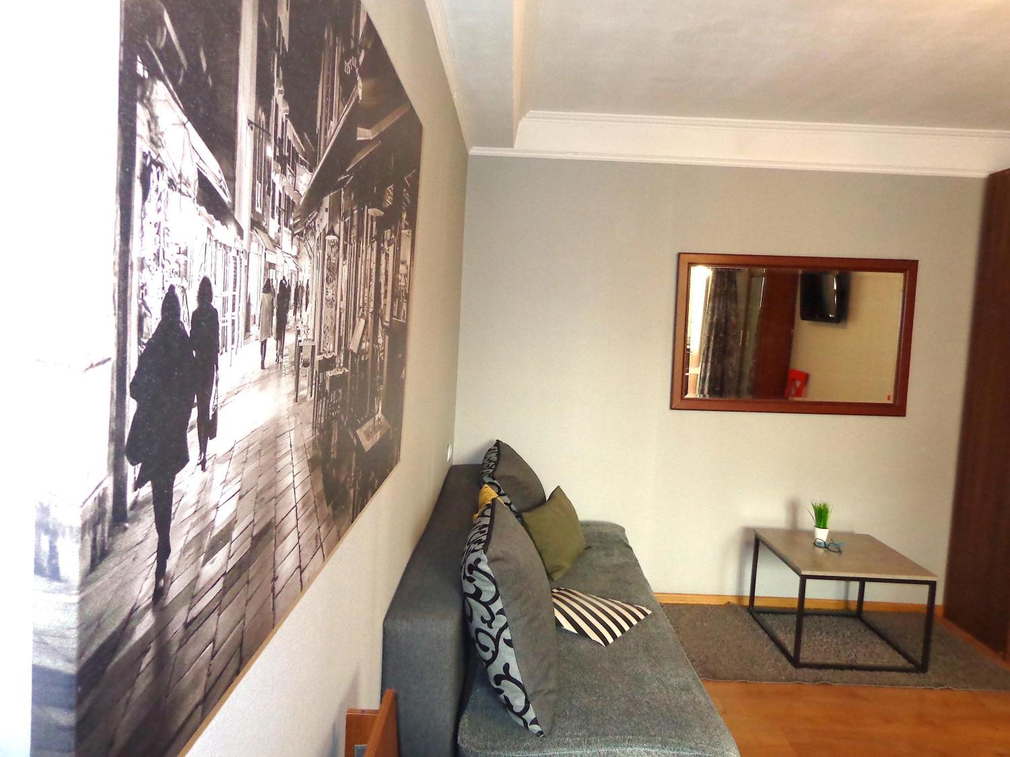 Apartment Olympyska On Velyka Vasylkyvska 45 Kiev Exterior foto
